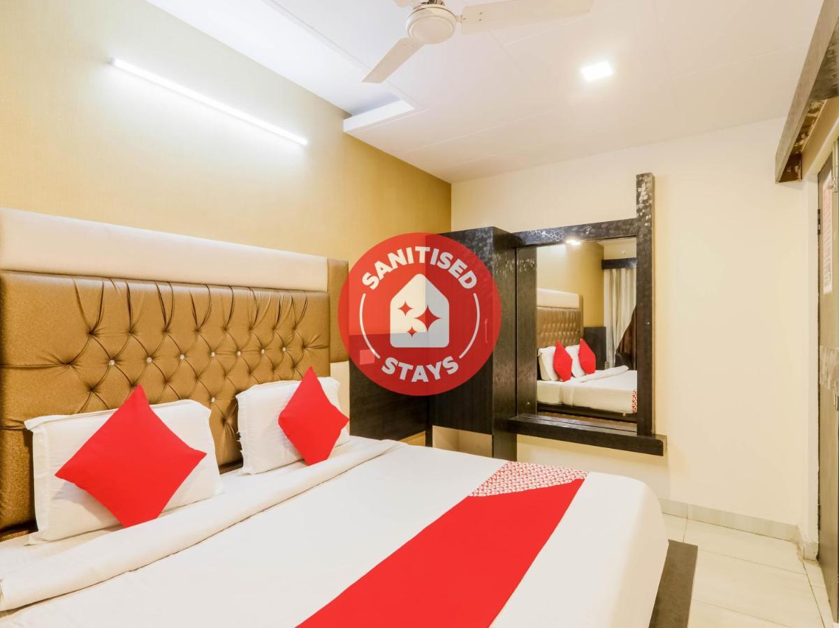 OYO 79765 Hotel Samrat Lucknow Buitenkant foto