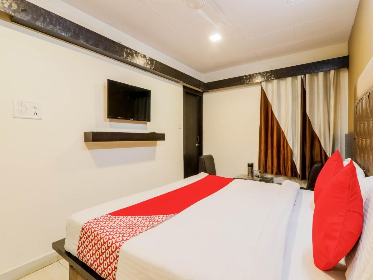 OYO 79765 Hotel Samrat Lucknow Buitenkant foto