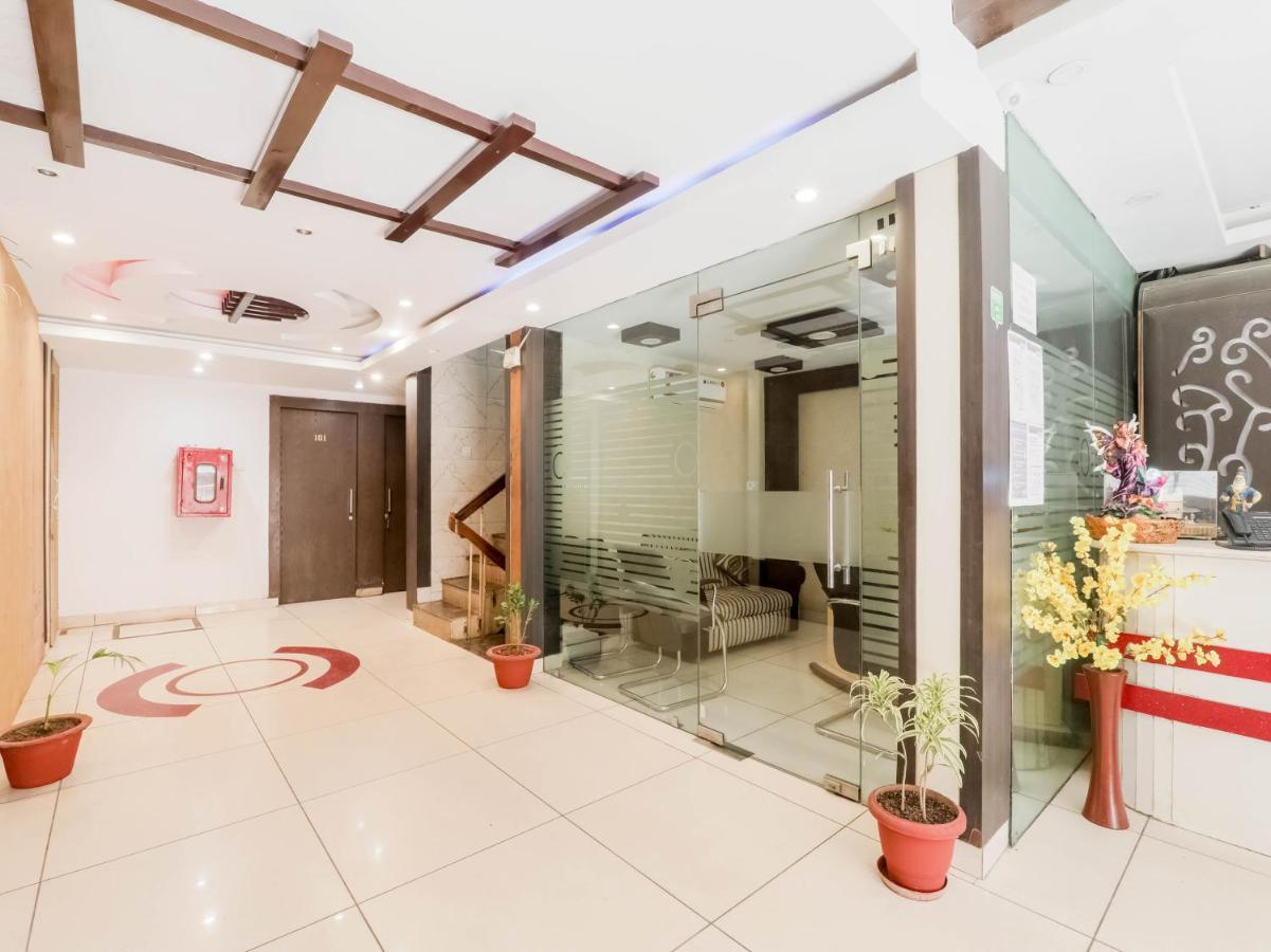 OYO 79765 Hotel Samrat Lucknow Buitenkant foto