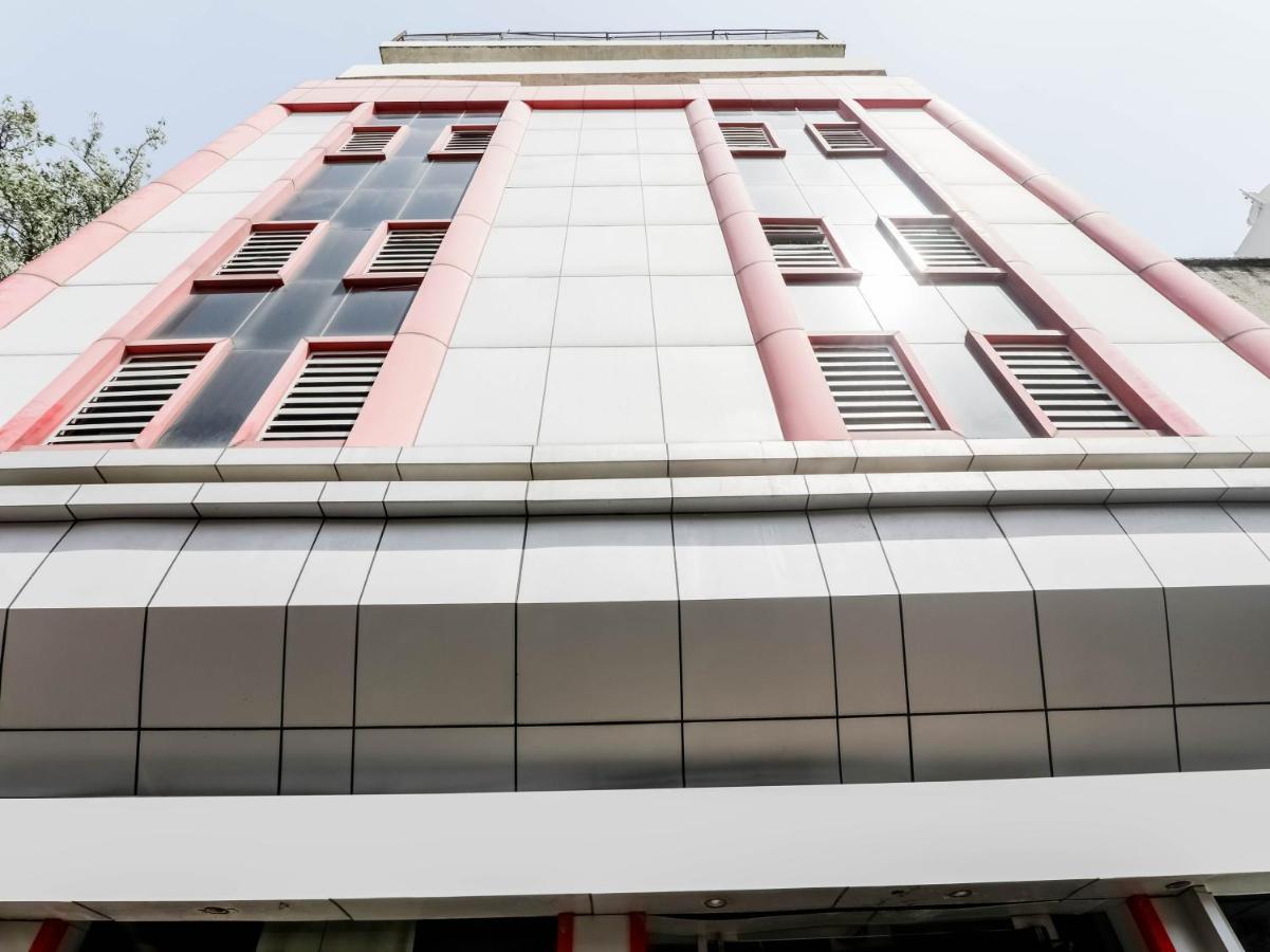 OYO 79765 Hotel Samrat Lucknow Buitenkant foto