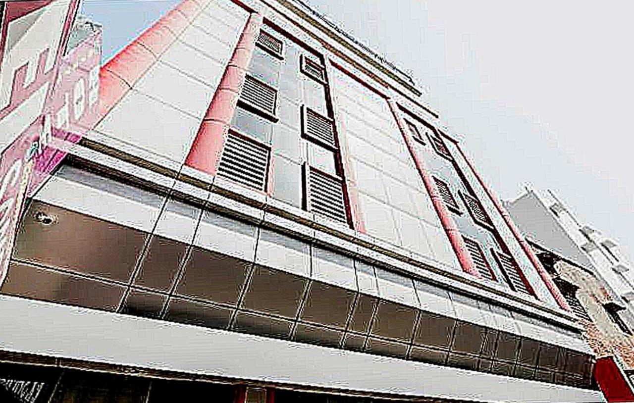 OYO 79765 Hotel Samrat Lucknow Buitenkant foto